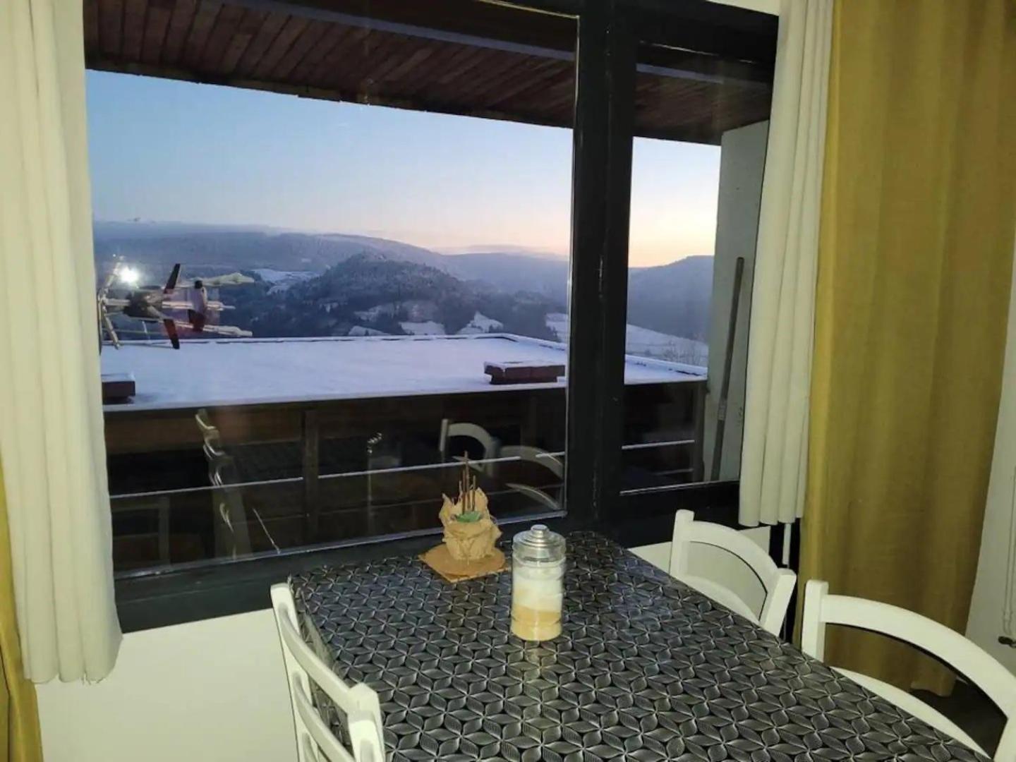 Appartement Duplex Avec Vue Sur Le Sancy Et Garage Couvert Murat-le-Quaire Buitenkant foto